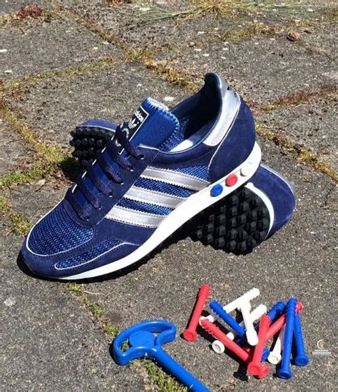 adidas tenis antigas|adidas shoes original colors.